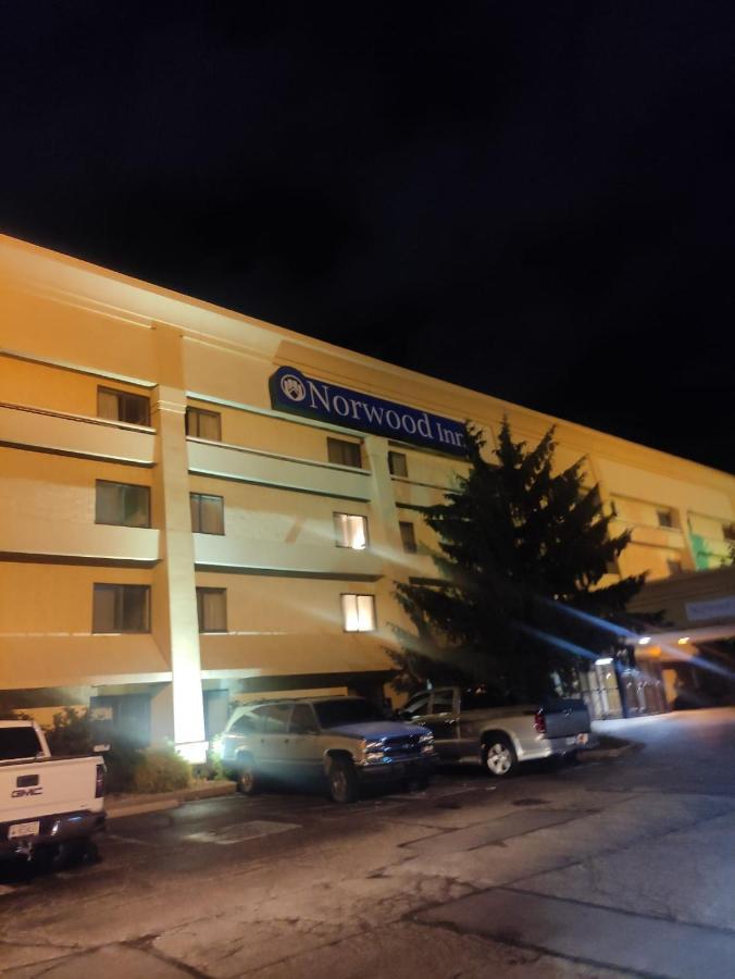 Norwood Inn & Suites Indianapolis East Post Drive Exteriör bild