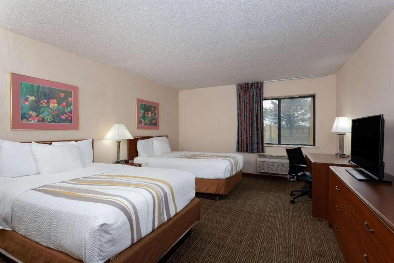 Norwood Inn & Suites Indianapolis East Post Drive Exteriör bild